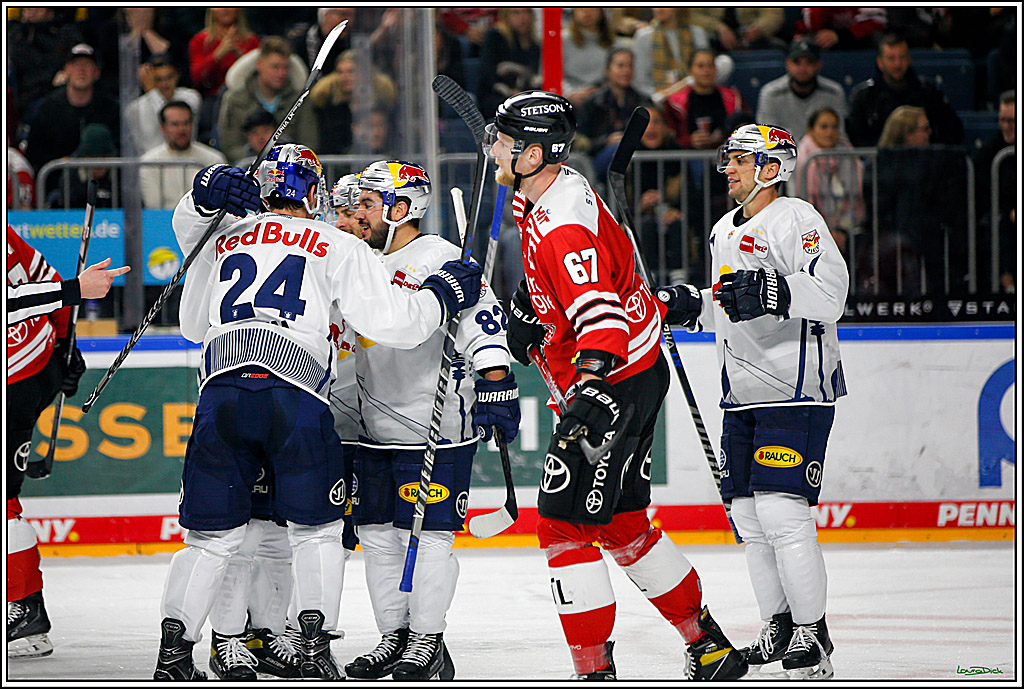 PENNY DEL; Koelner Haie- Red BUll Muenchen; Koeln, 08.11.2022